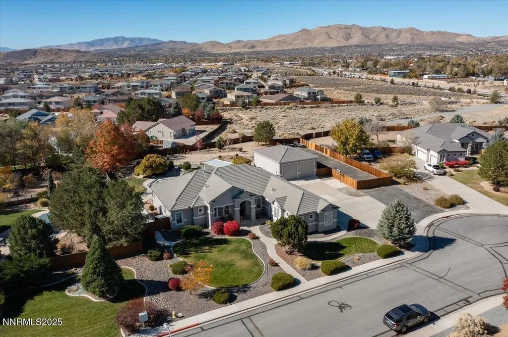8061 Calabaza Sparks NV 89436