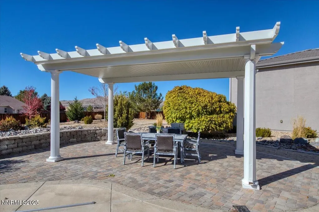 8061 Calabaza Sparks NV 89436