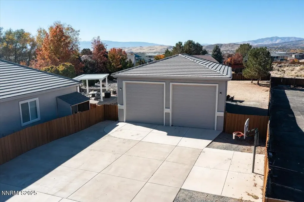 8061 Calabaza Sparks NV 89436