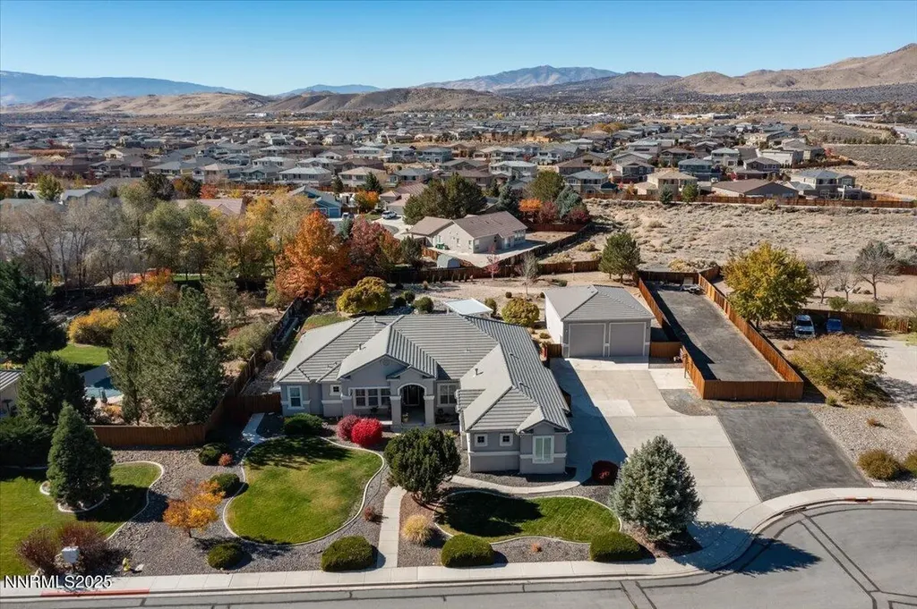 8061 Calabaza Sparks NV 89436