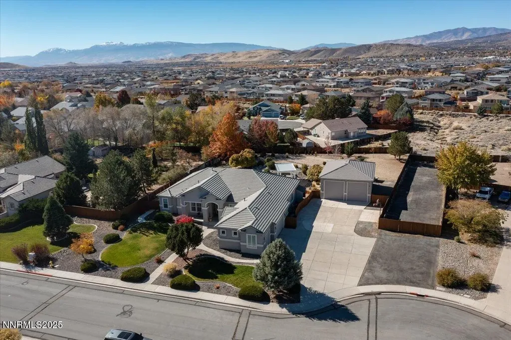 8061 Calabaza Sparks NV 89436