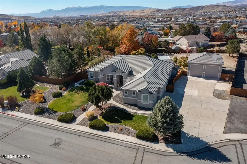 8061 Calabaza Sparks NV 89436