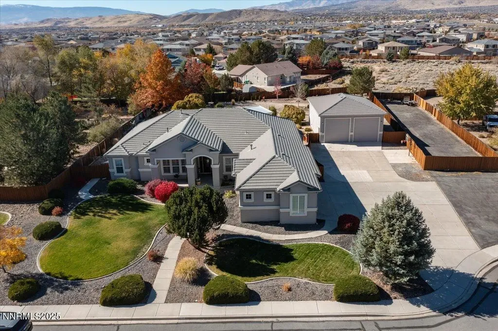 8061 Calabaza Sparks NV 89436