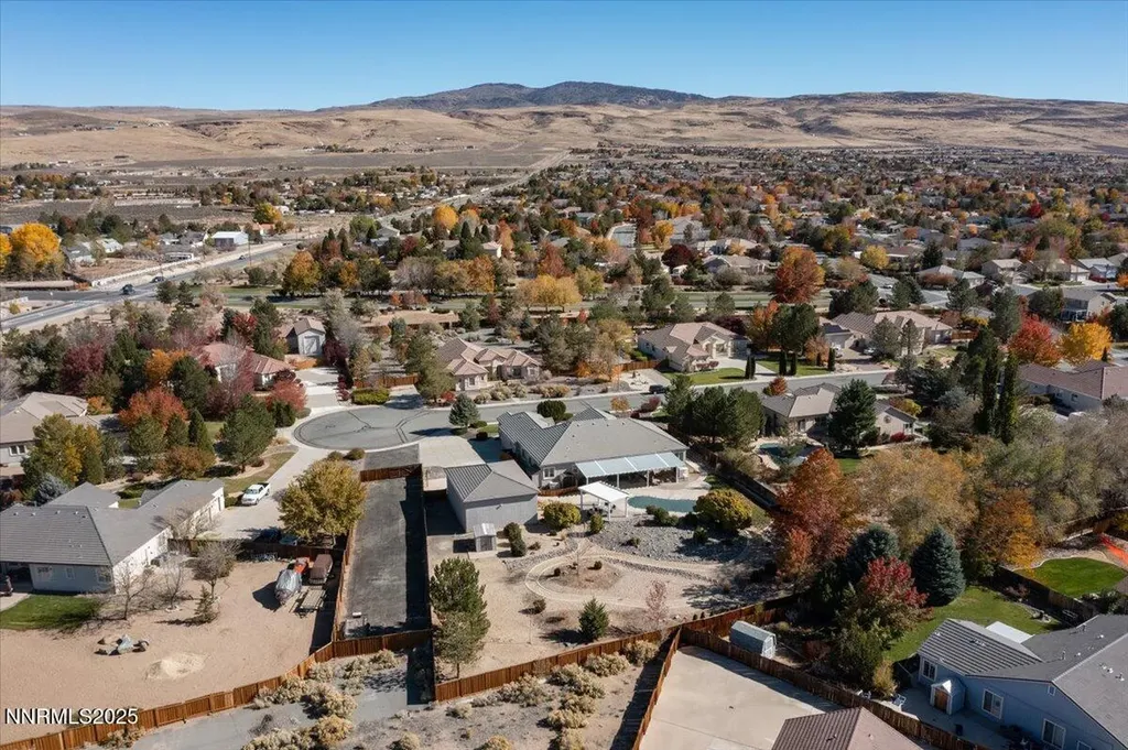 8061 Calabaza Sparks NV 89436