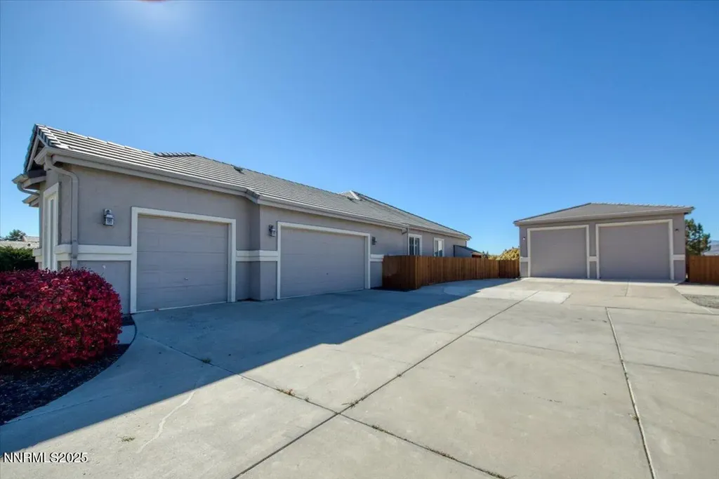 8061 Calabaza Sparks NV 89436