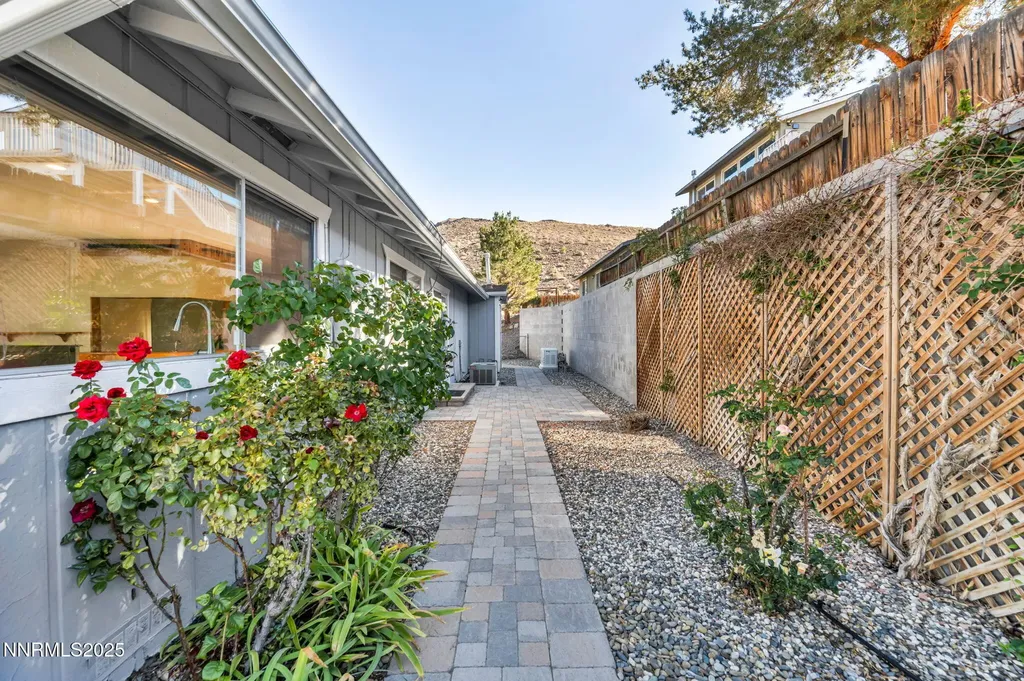 7385 Pembroke Reno NV 89502