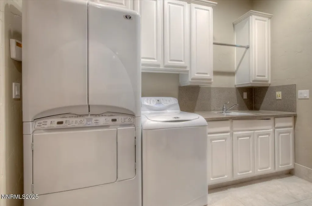 6553 Champetre Reno NV 89511