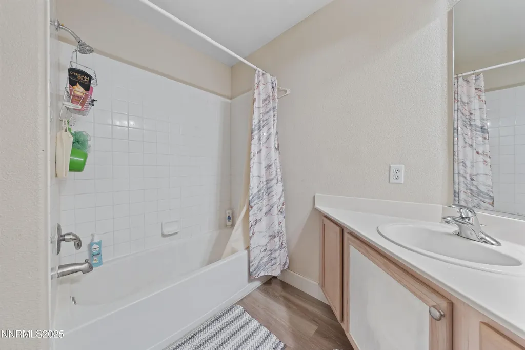 9920 Grand Falls Reno NV 89506