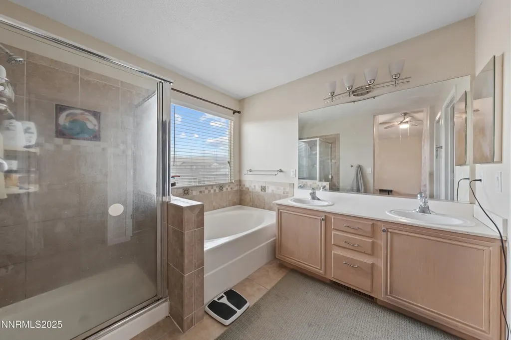 9920 Grand Falls Reno NV 89506