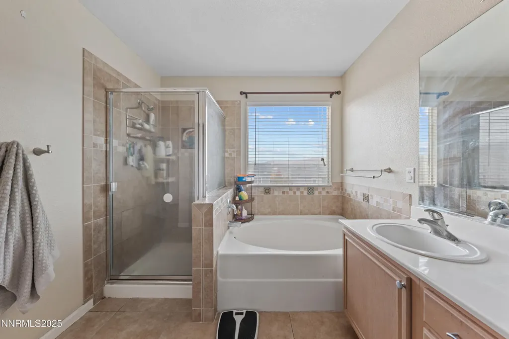 9920 Grand Falls Reno NV 89506