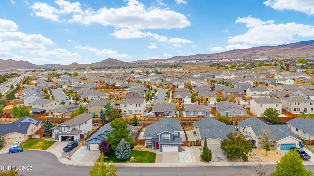 9920 Grand Falls Reno NV 89506