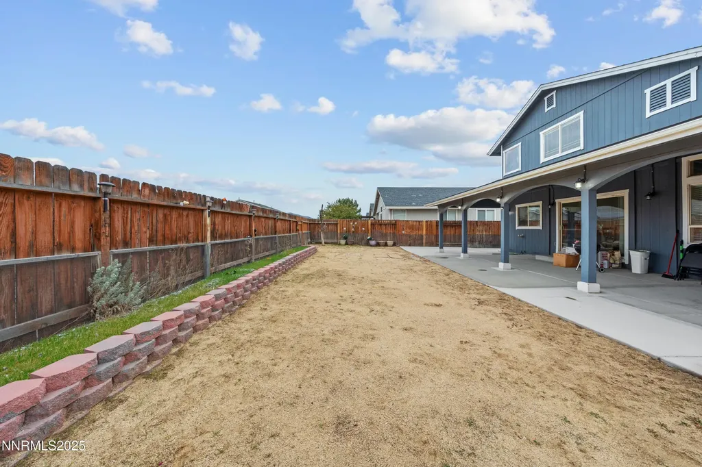 9920 Grand Falls Reno NV 89506
