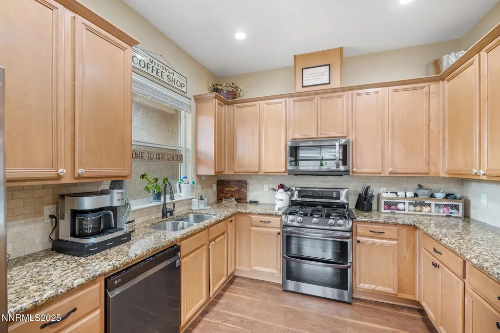 435 Rosetta Stone Spanish Springs NV 89441