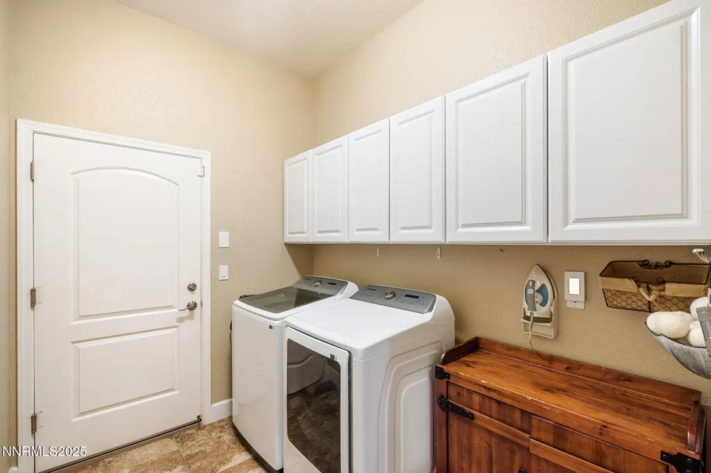435 Rosetta Stone Spanish Springs NV 89441