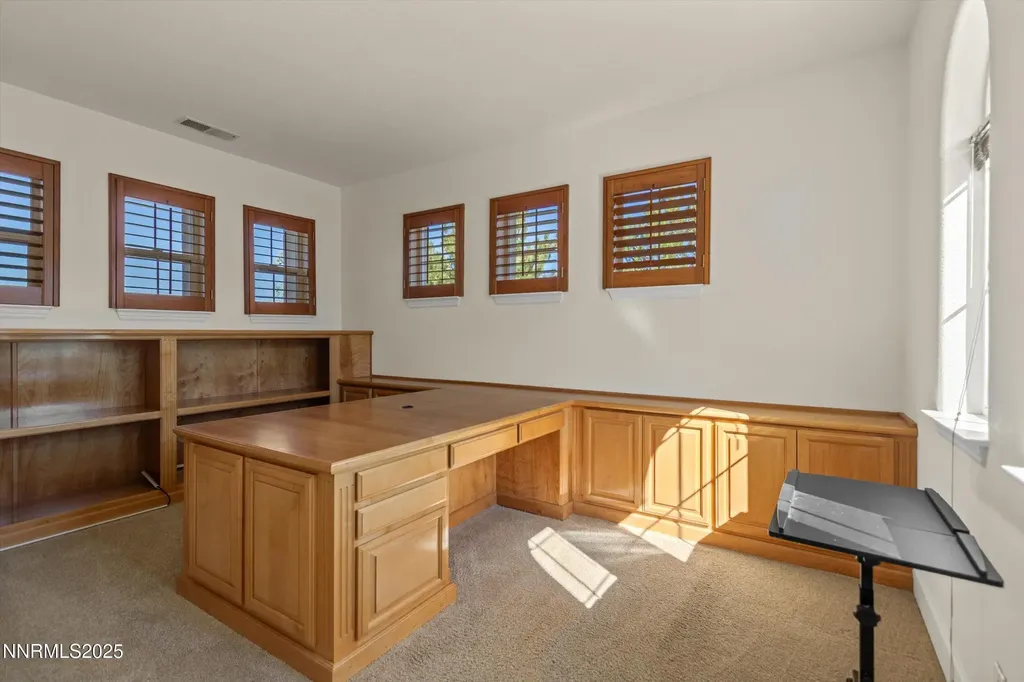 2966 Eagle Rock Reno NV 89511