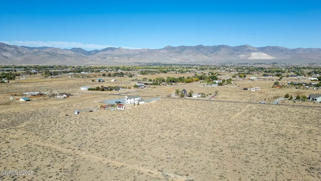 255 Como Dayton NV 89403