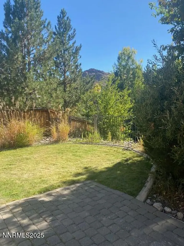 5000 Fall Colors Reno NV 89519