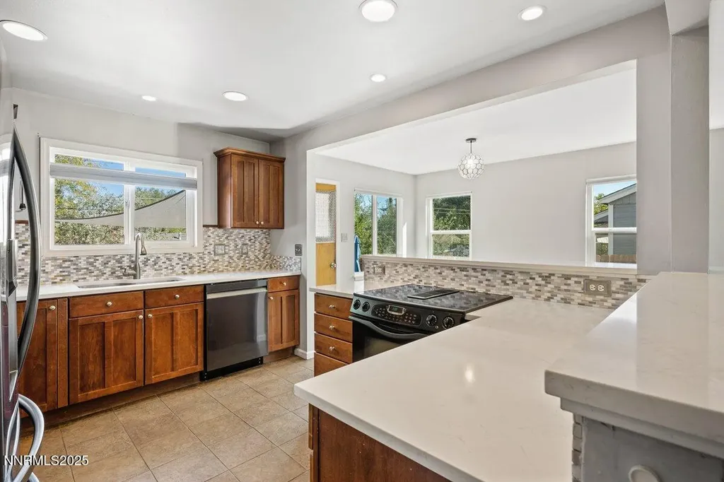 820 Stoker Reno NV 89503