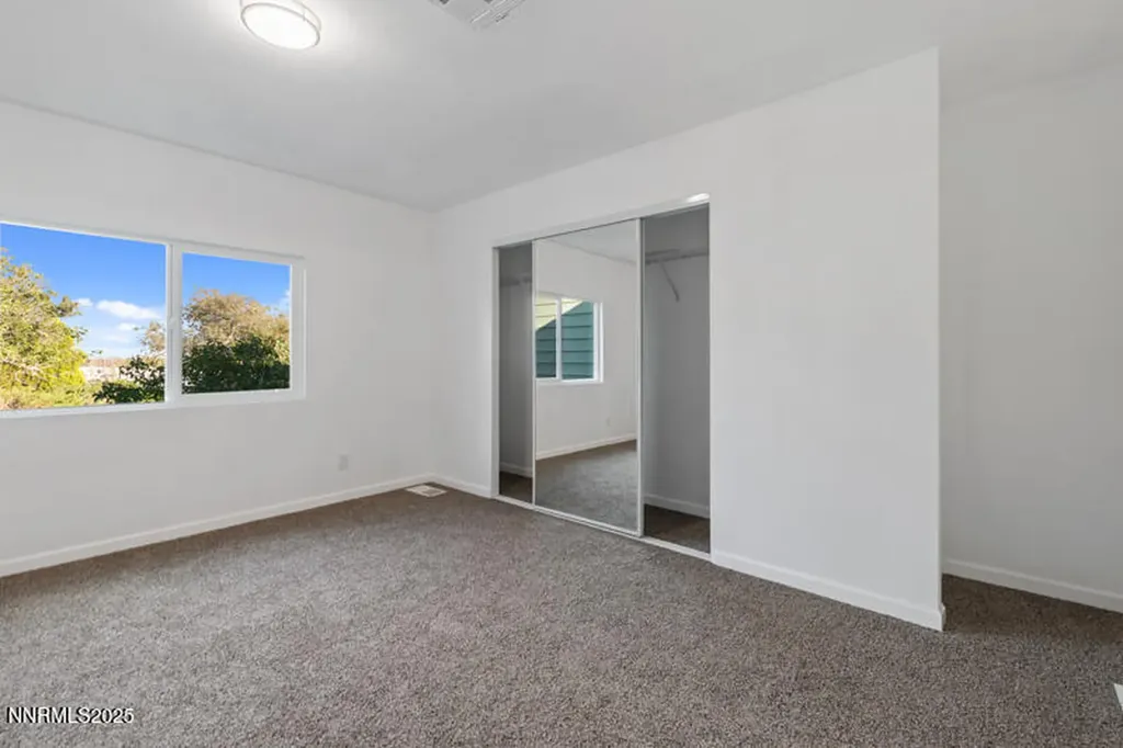 3703 Atkins Silver Springs NV 89429