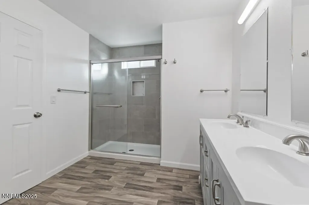 3703 Atkins Silver Springs NV 89429