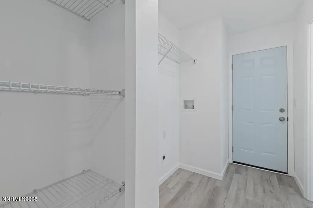 3703 Atkins Silver Springs NV 89429