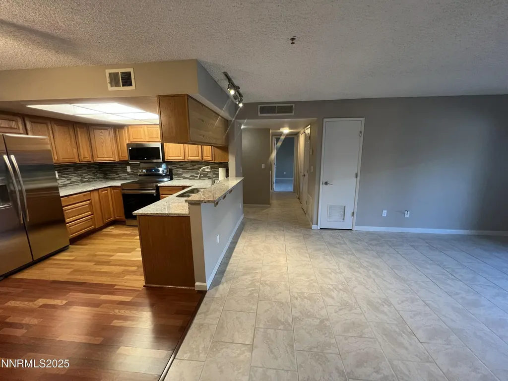 3095 Lakeside Reno NV 89509