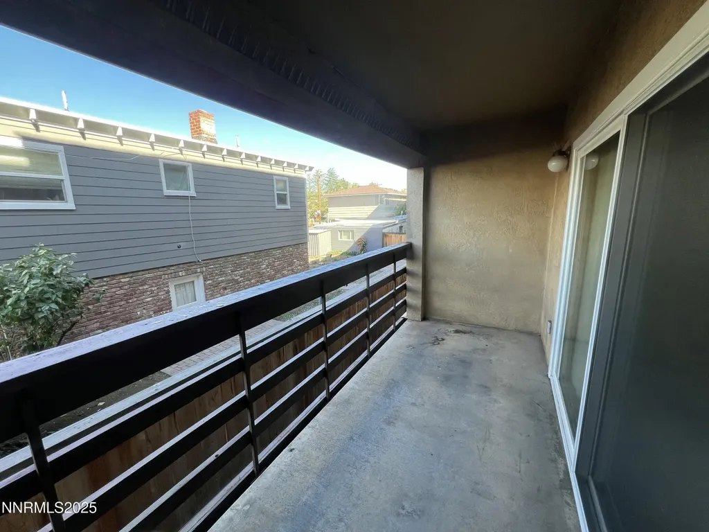 3095 Lakeside Reno NV 89509