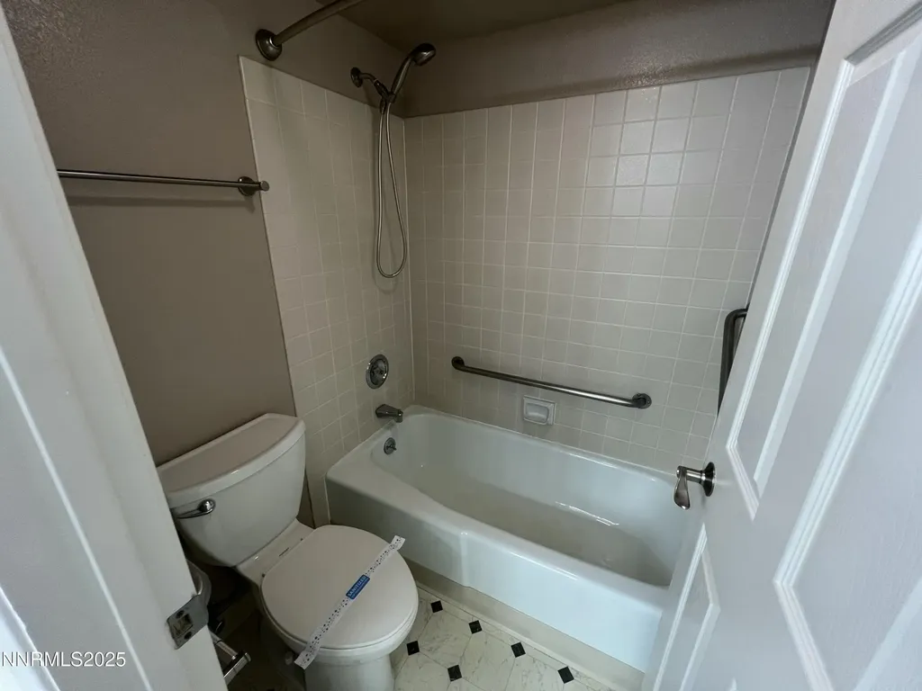 3095 Lakeside Reno NV 89509