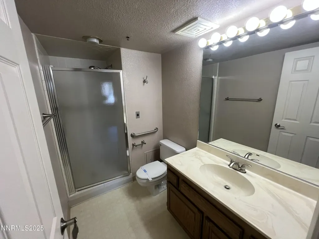 3095 Lakeside Reno NV 89509