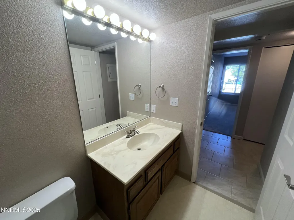 3095 Lakeside Reno NV 89509