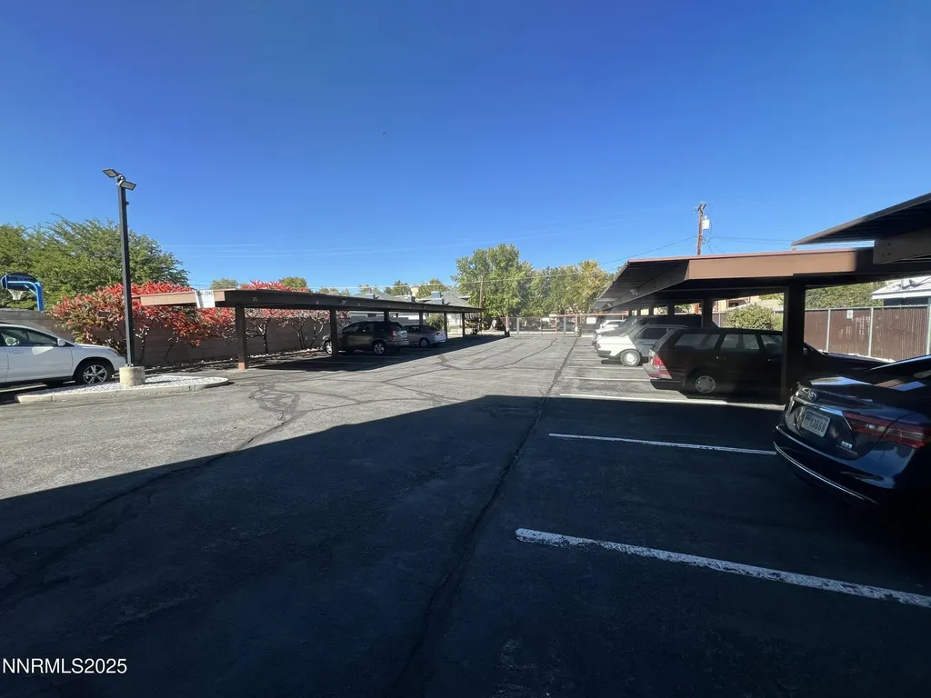 3095 Lakeside Reno NV 89509