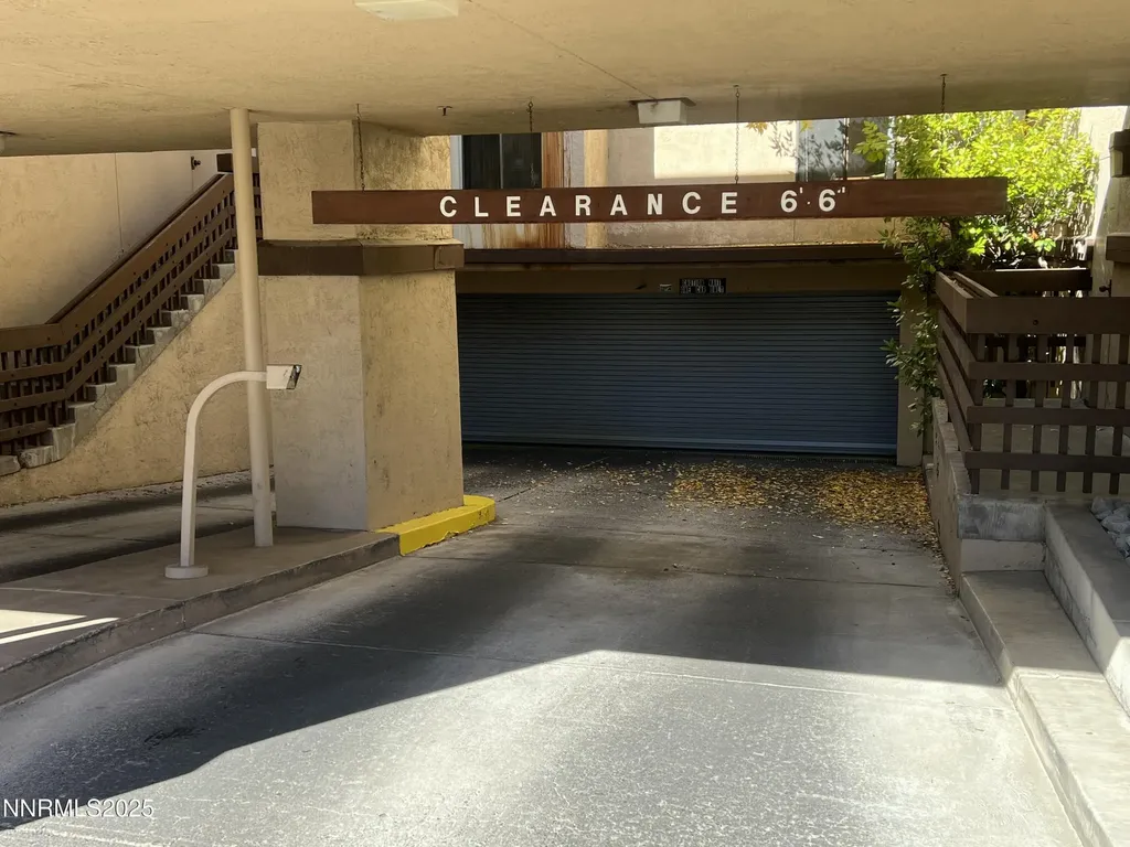 3095 Lakeside Reno NV 89509