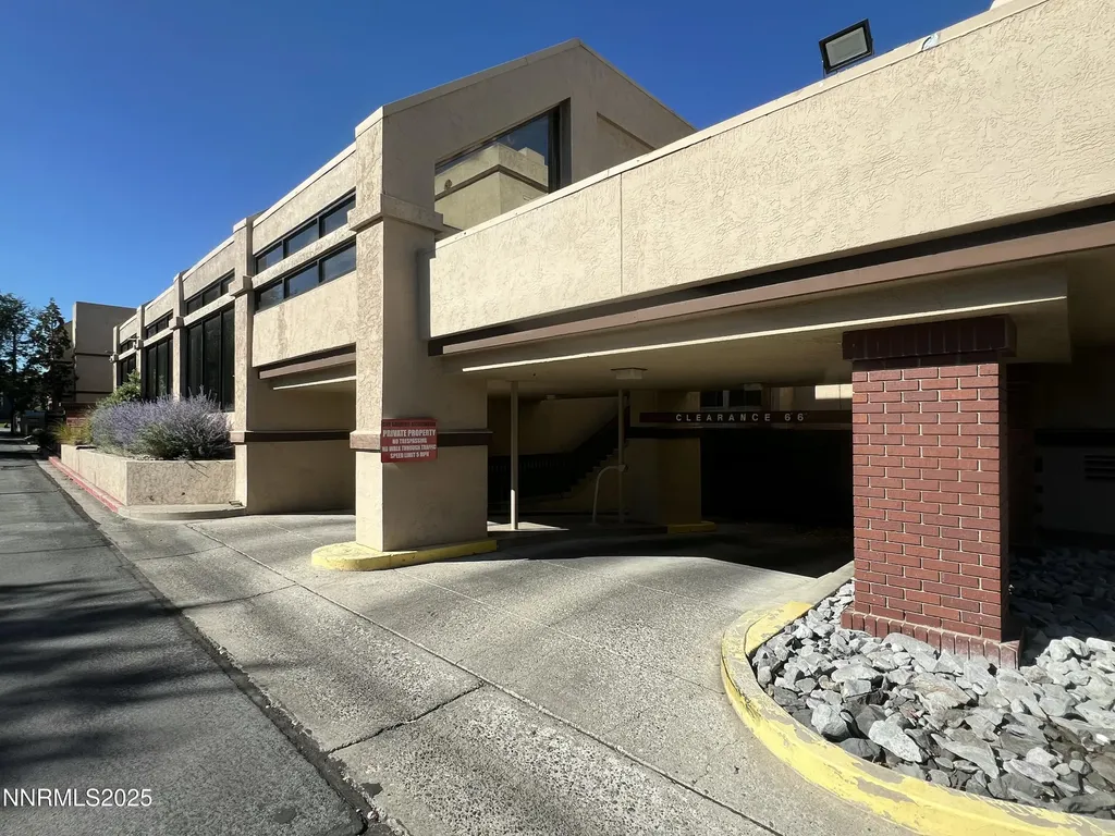 3095 Lakeside Reno NV 89509