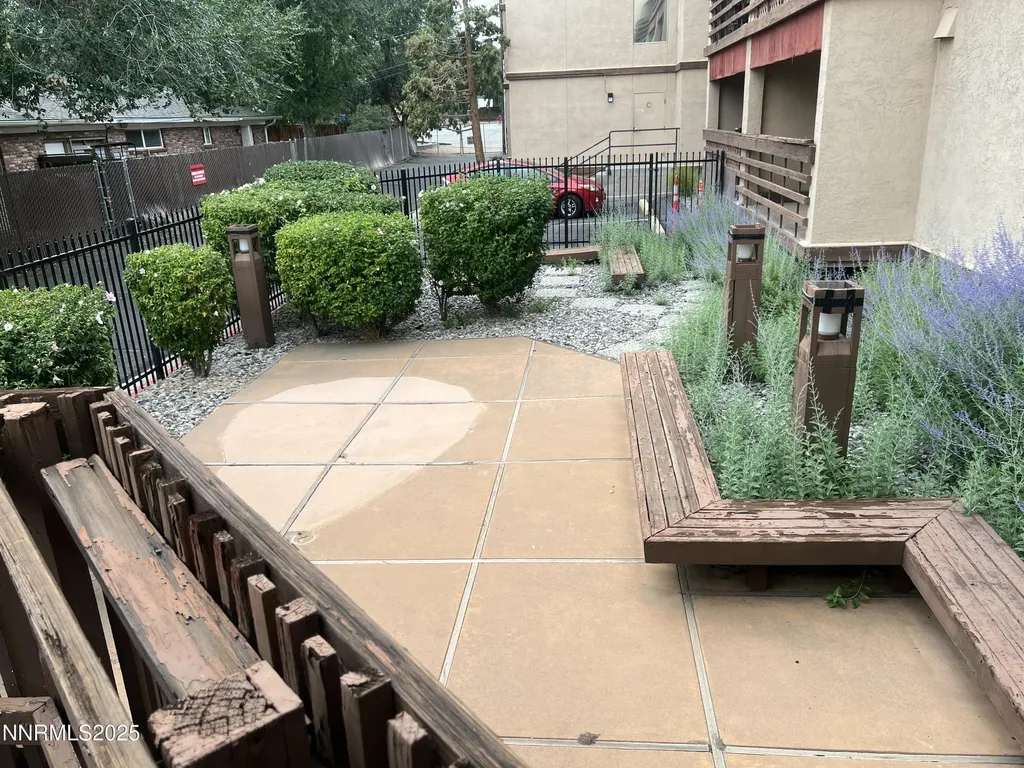 3095 Lakeside Reno NV 89509