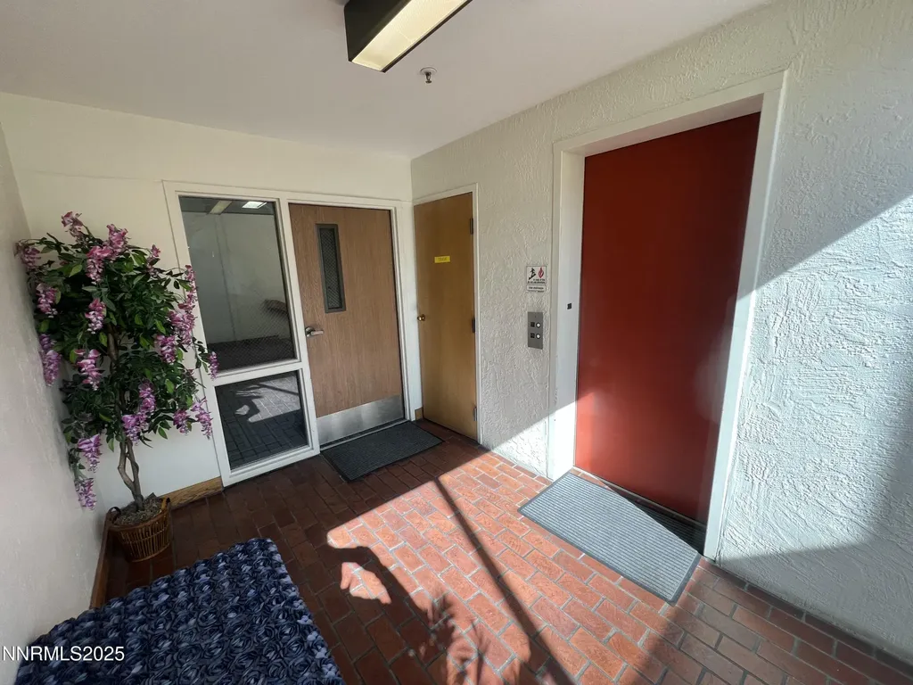 3095 Lakeside Reno NV 89509