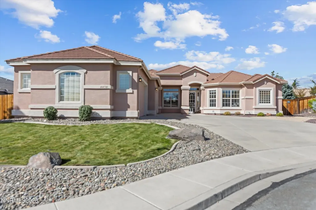 4450 Desert Vista Sparks NV 89436