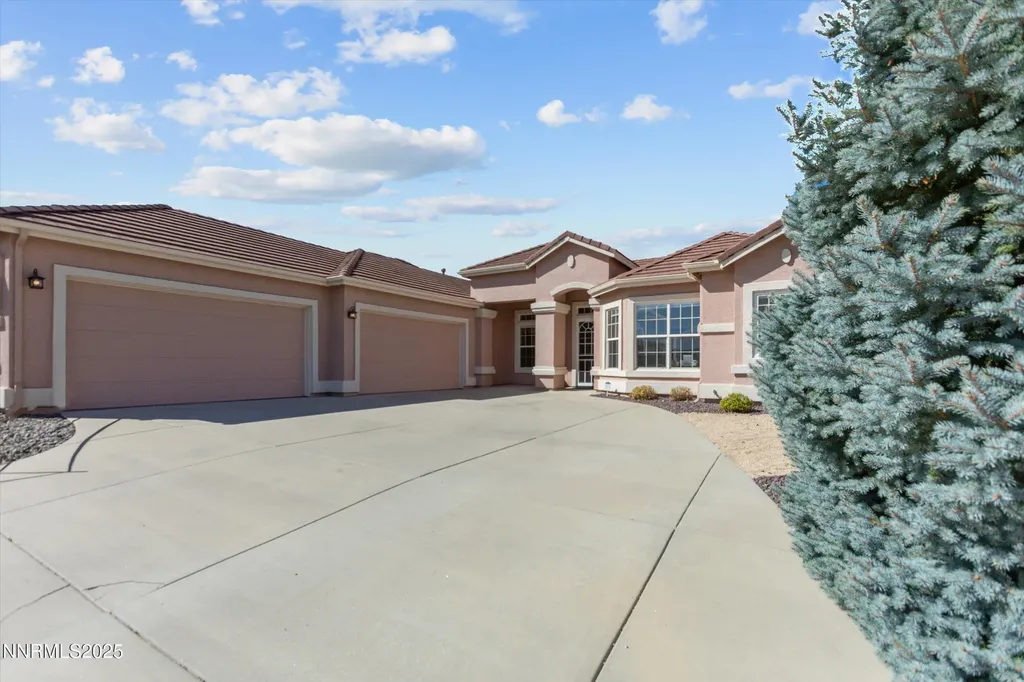 4450 Desert Vista Sparks NV 89436
