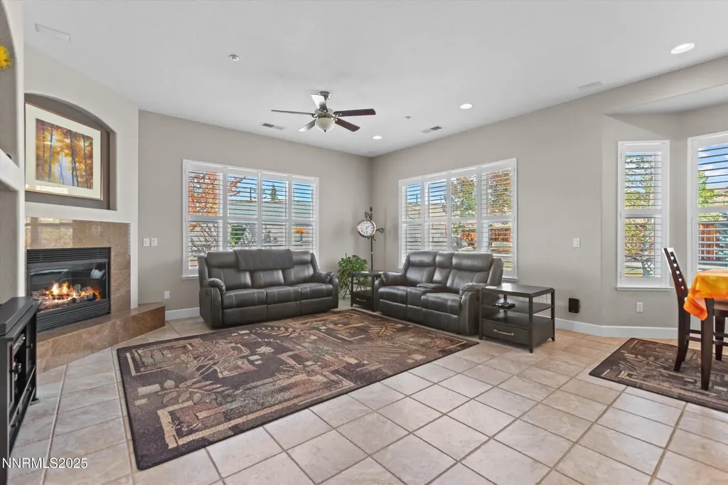 4450 Desert Vista Sparks NV 89436