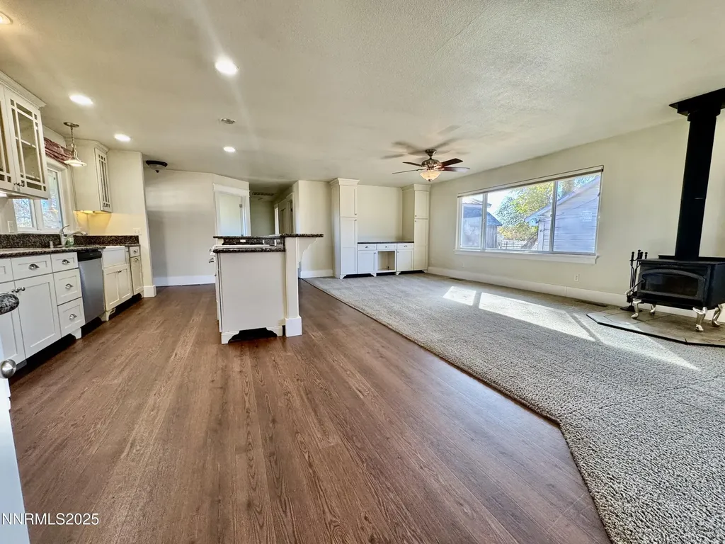 911 Waterloo Gardnerville NV 89460