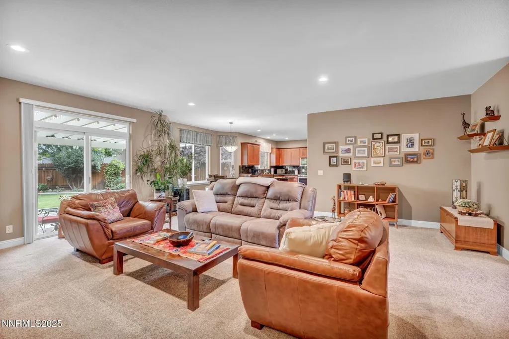 1707 Monticello Minden NV 89423
