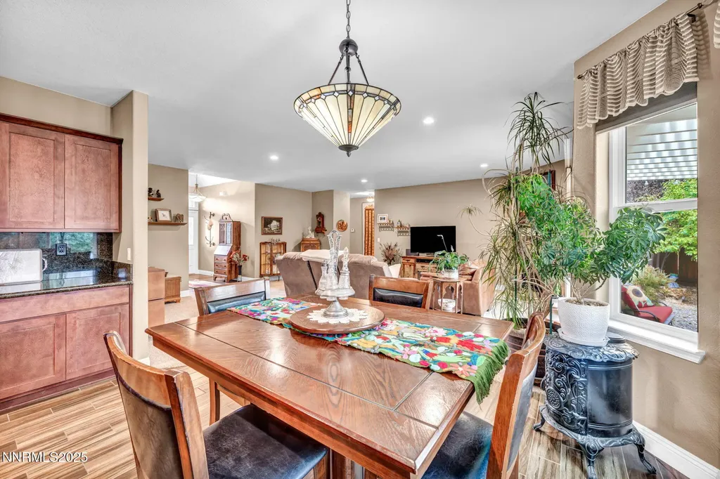 1707 Monticello Minden NV 89423