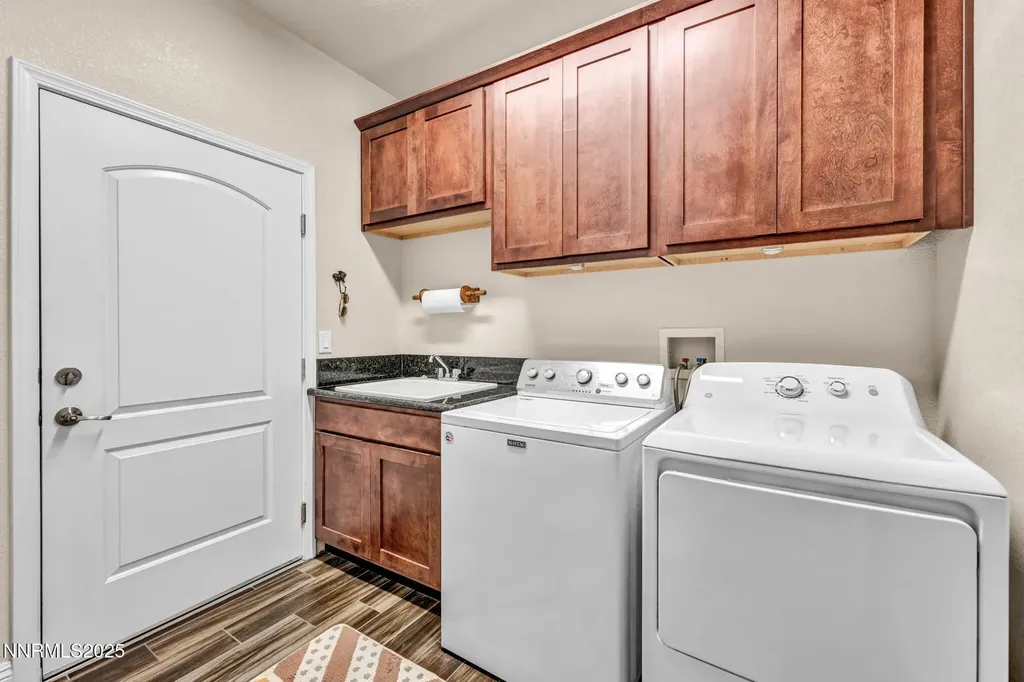 1707 Monticello Minden NV 89423