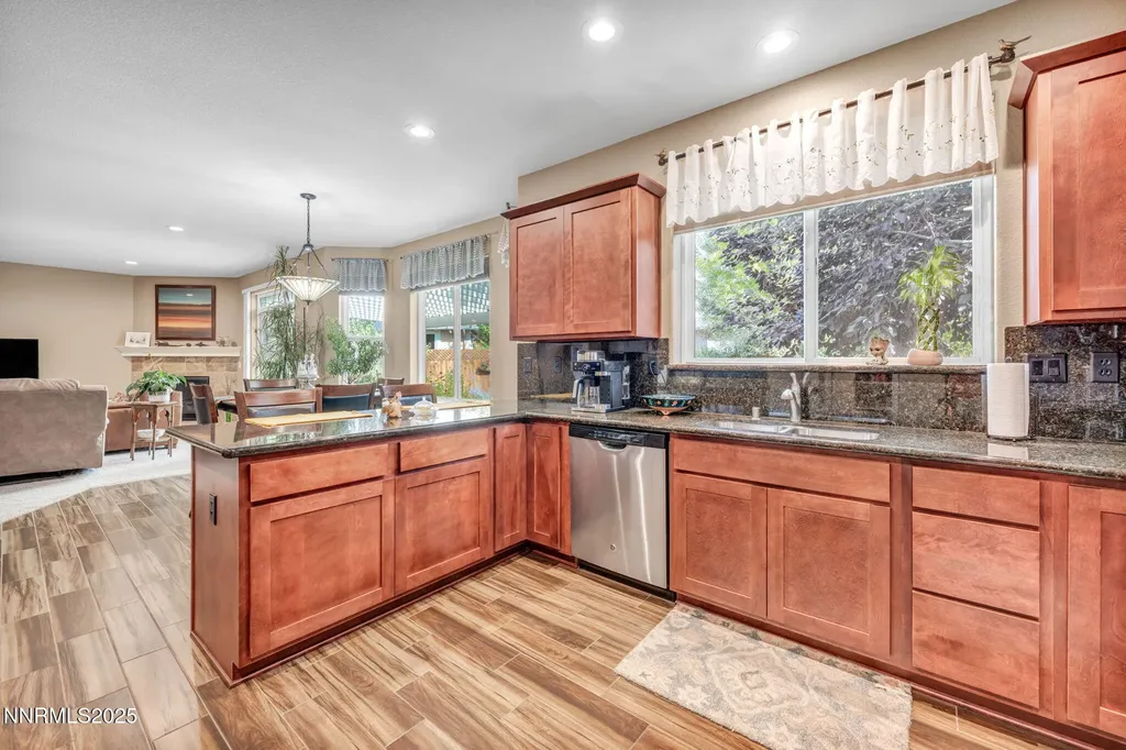 1707 Monticello Minden NV 89423