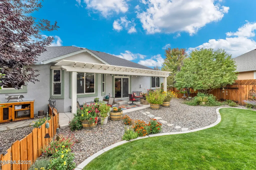 1707 Monticello Minden NV 89423