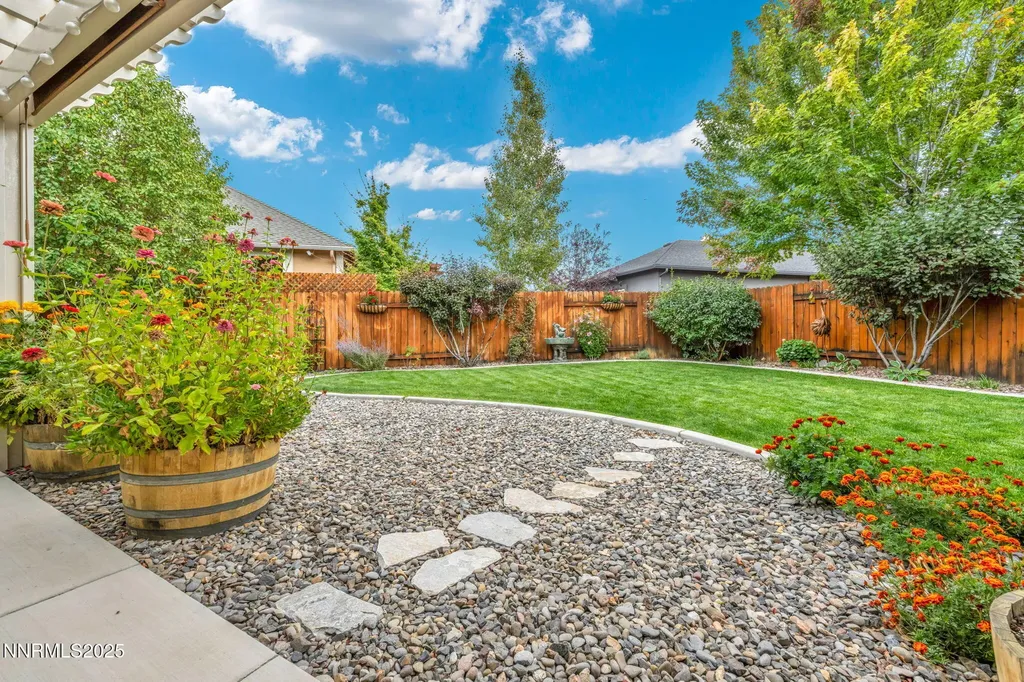 1707 Monticello Minden NV 89423