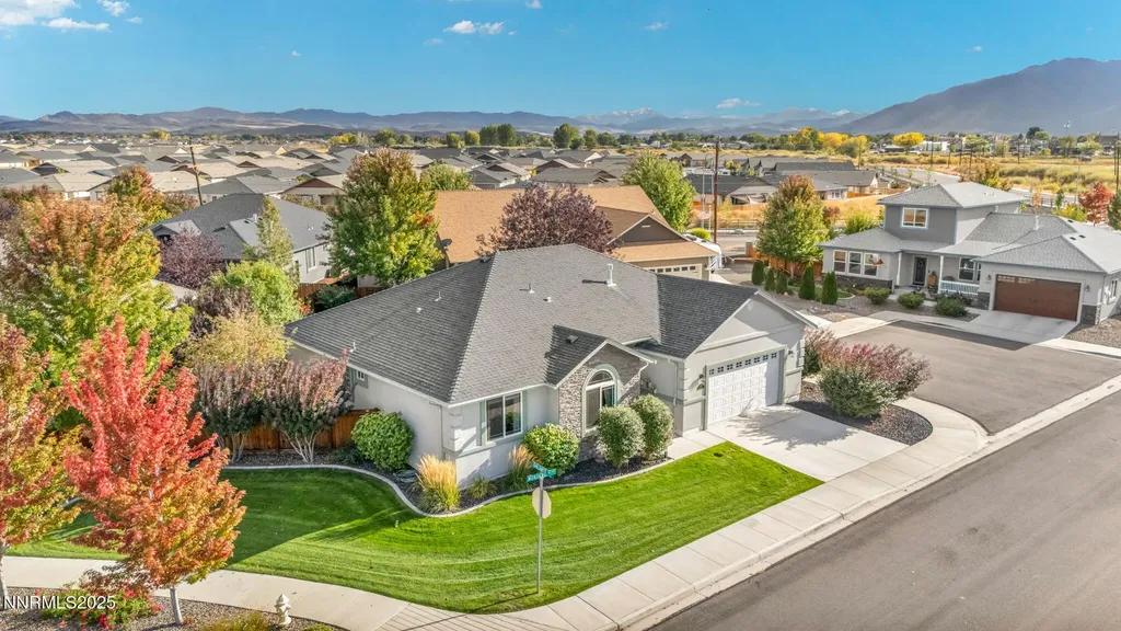 1707 Monticello Minden NV 89423
