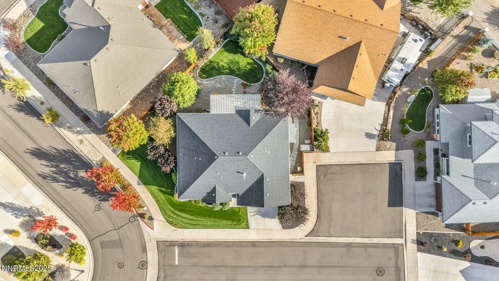 1707 Monticello Minden NV 89423