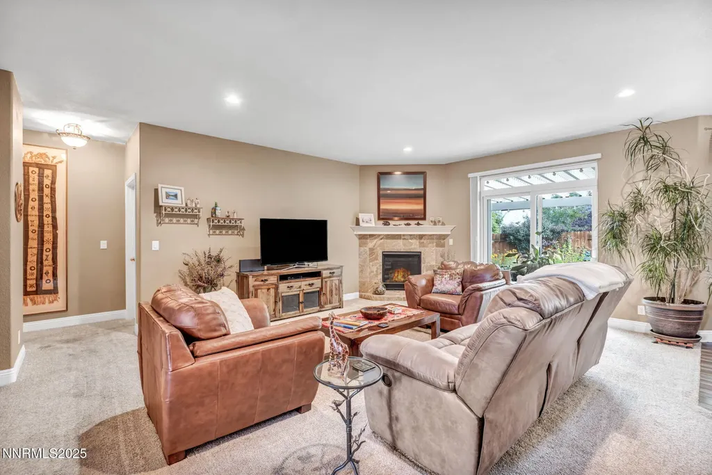 1707 Monticello Minden NV 89423