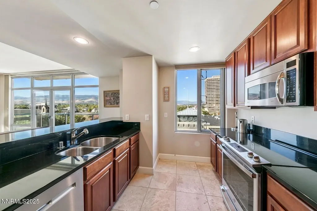 50 Sierra Reno NV 89501