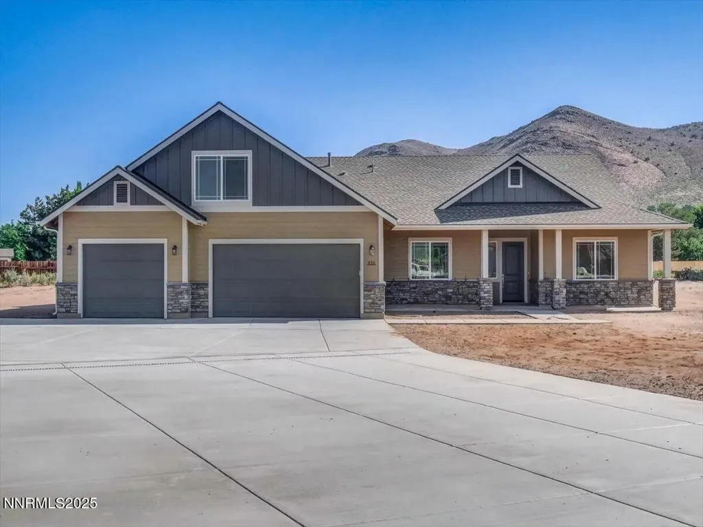 2765 Squires Minden NV 89423